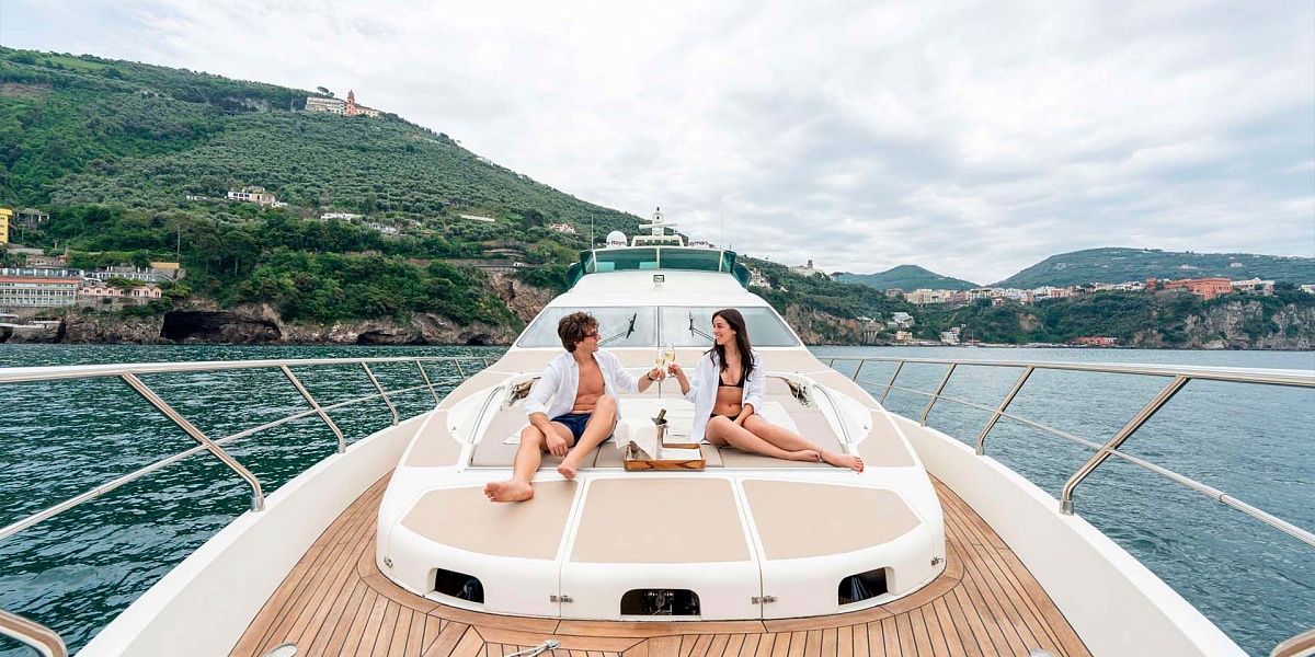 Аренда яхты Azimut 78 FOREVER ROSANNA на Лазурном берегу, Франция